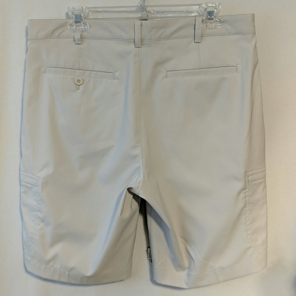 NFSD52023 Nike Mens Shorts Size 34. NWT😍 - Picture 2 of 2